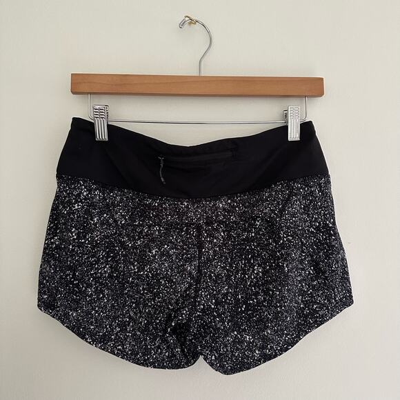Lululemon Run Times Running Shorts Comfort Mini Splatter White Black - Picture 2 of 6